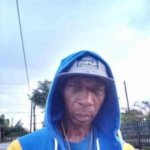 Meet your Posher, Kenneth